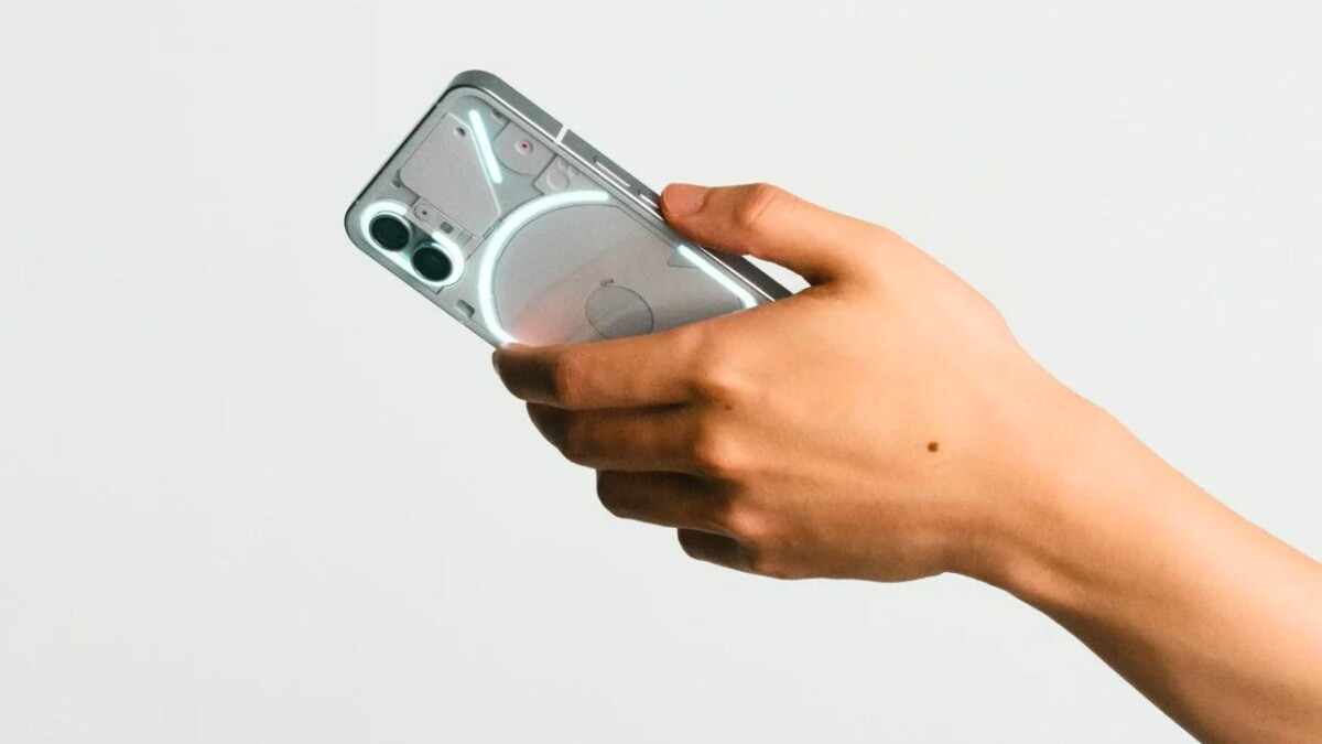 Nothing OS 2.0.4 rolls out to Nothing Phone (1)