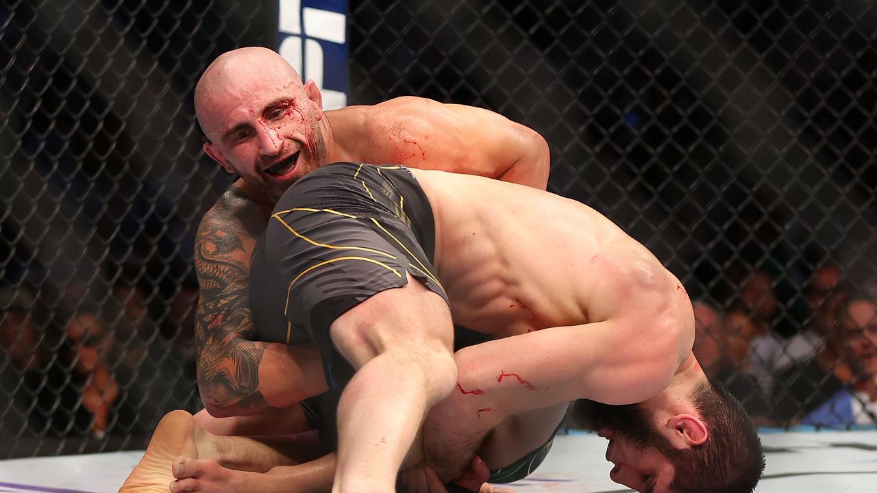 Alexander Volkanovski Islam Makhachev; when is the fight, Kamaru Usman prediction, pound for pound, Israel Adesanya