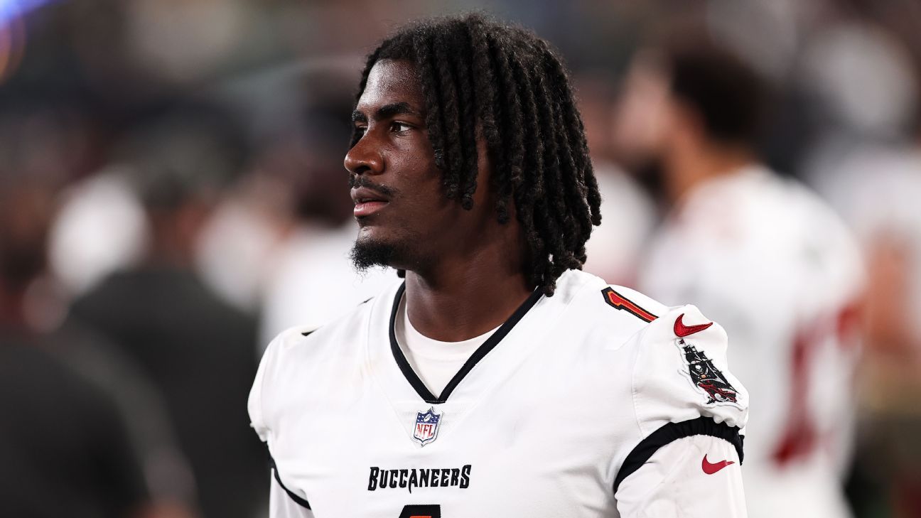 How Bucs RB White went from sleeping on floors to the NFL