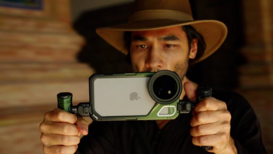 Record professional iPhone 15 Pro Max videos with the new SmallRig x Brandon Li Video Kit!