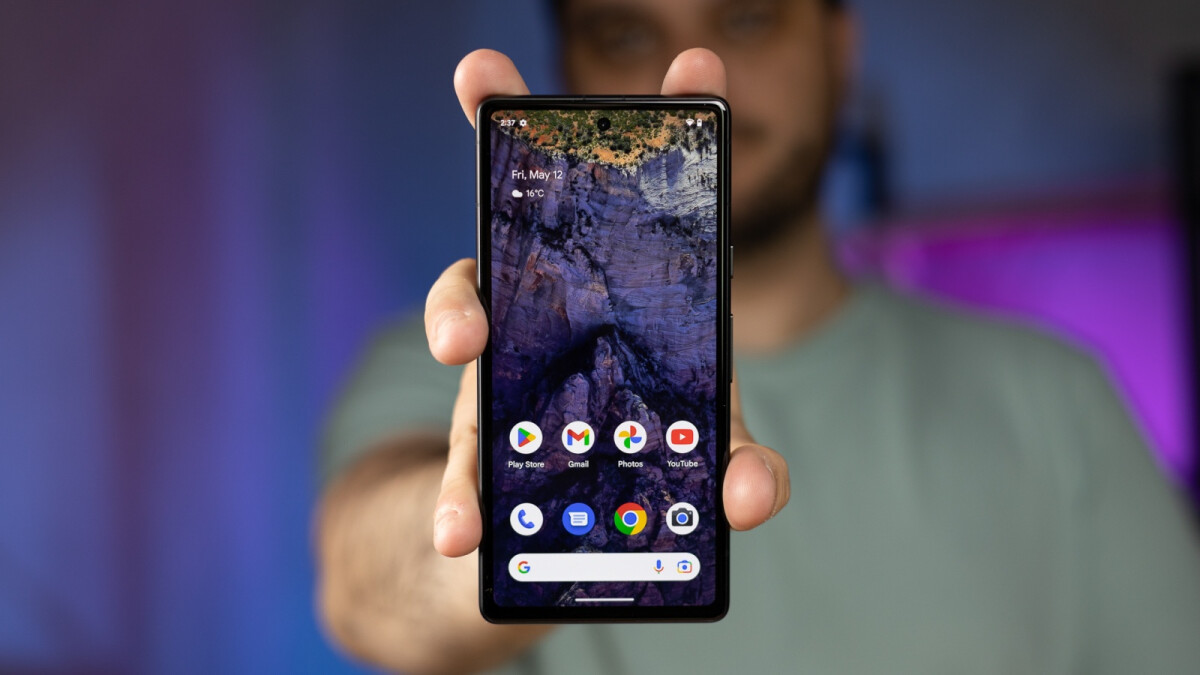 Amazon is selling Google
