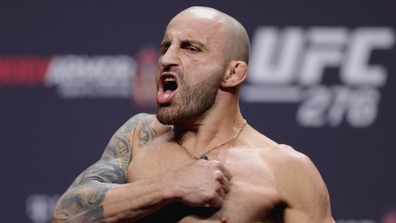 Alexander Volkanovski pay, fight with Islam Makhachev, rematch, last fight highlights, fight date, time in Australia
