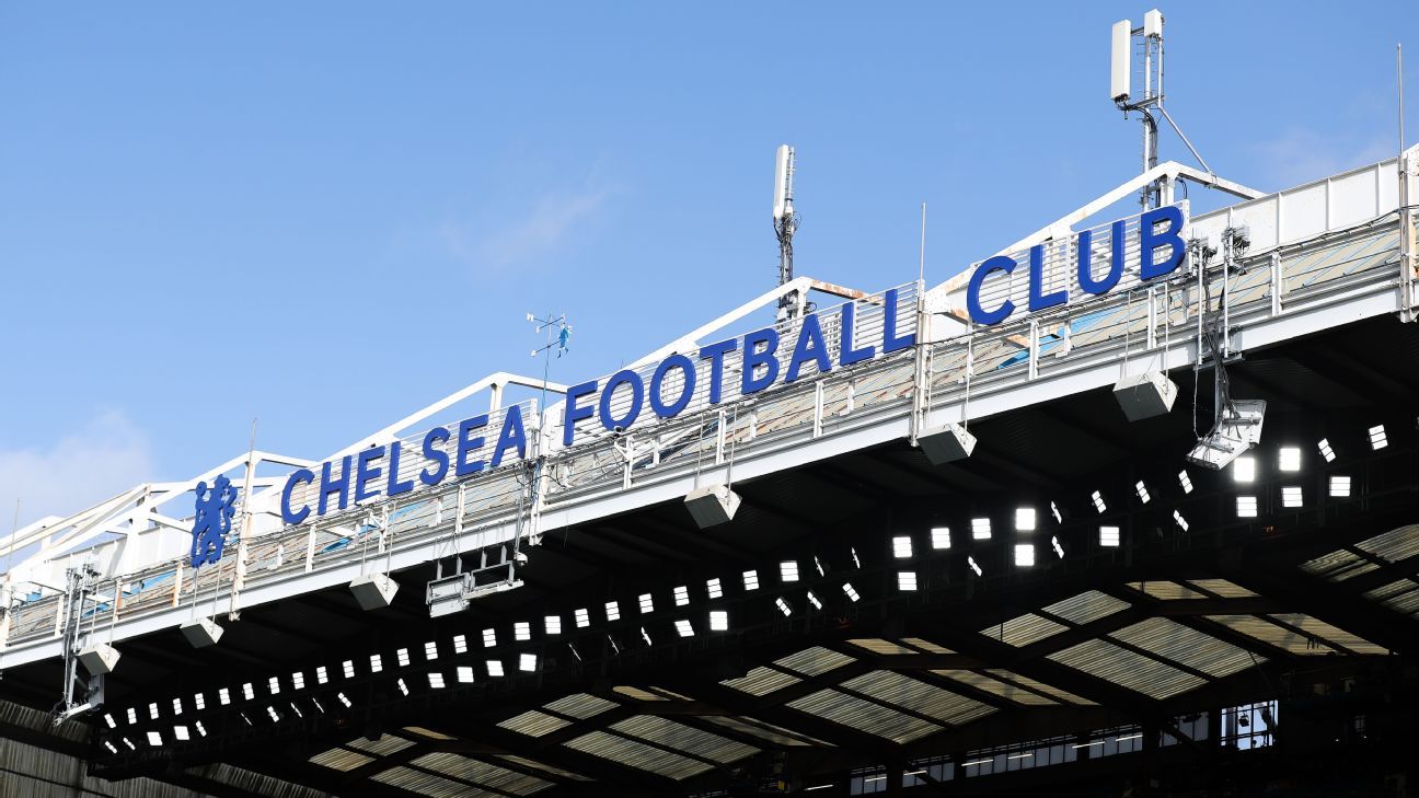 Chelsea offer free travel to fans for Christmas Eve fixture