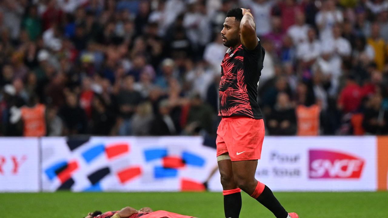 England defeat Fiji in RWC quarter final