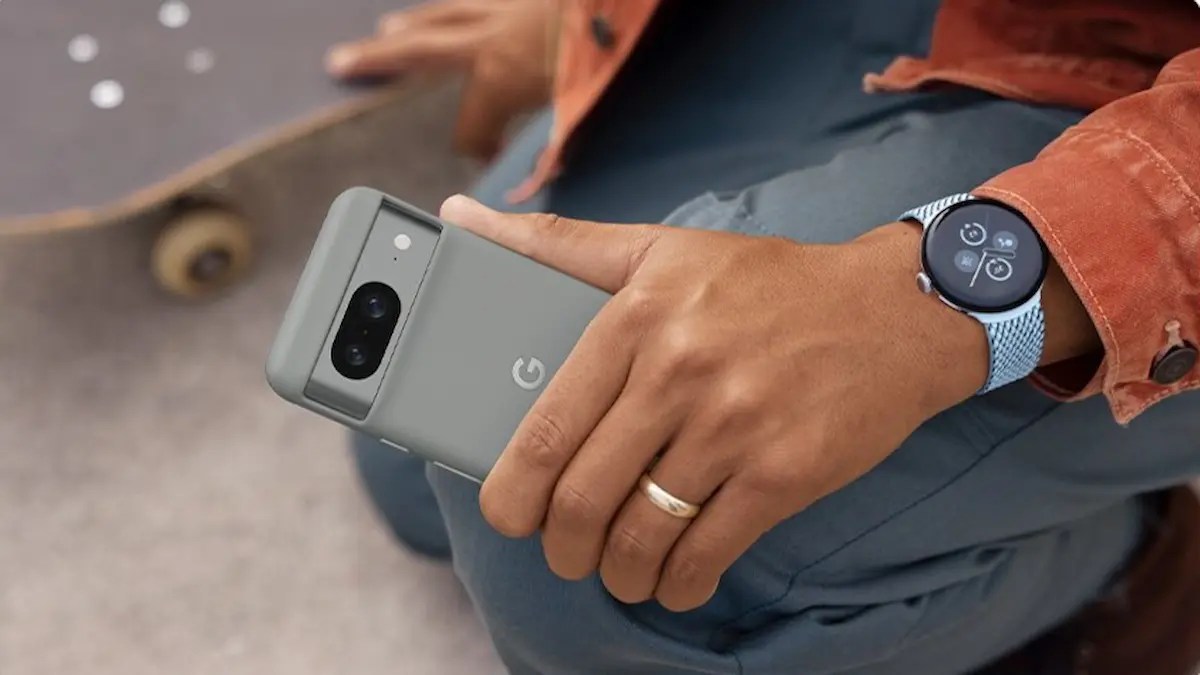 Google Pixel 8 Series Back Covers With Metallic Accents Revealed