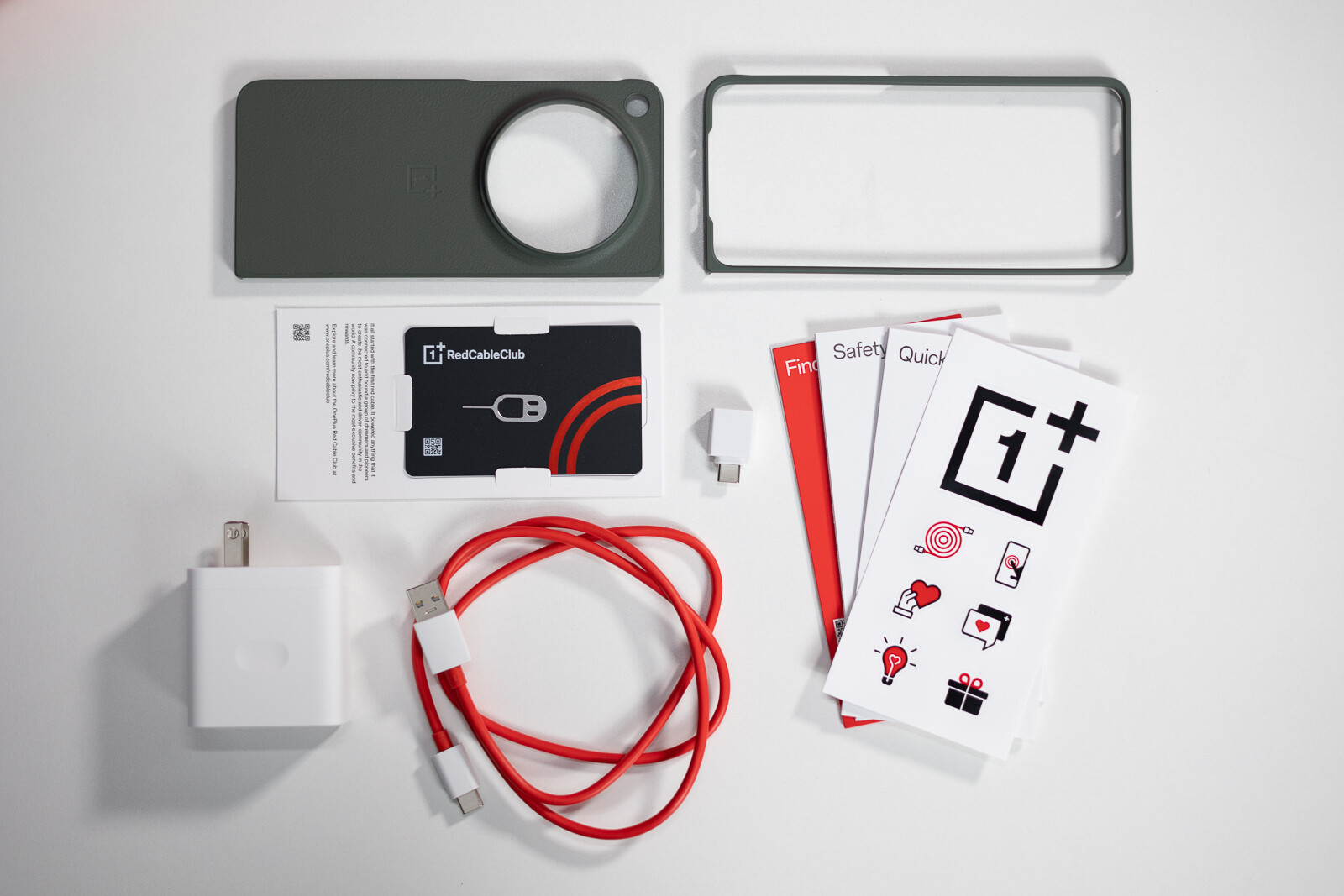 (Photo credit PhoneArena) OnePlus Open box contents.  - OnePlus Open What's in the box?