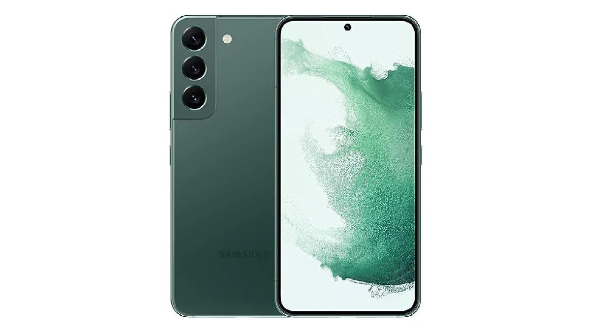 Save big on a new powerful Galaxy phone; grab a green-colored Galaxy S22 256GB with a whopping $251
