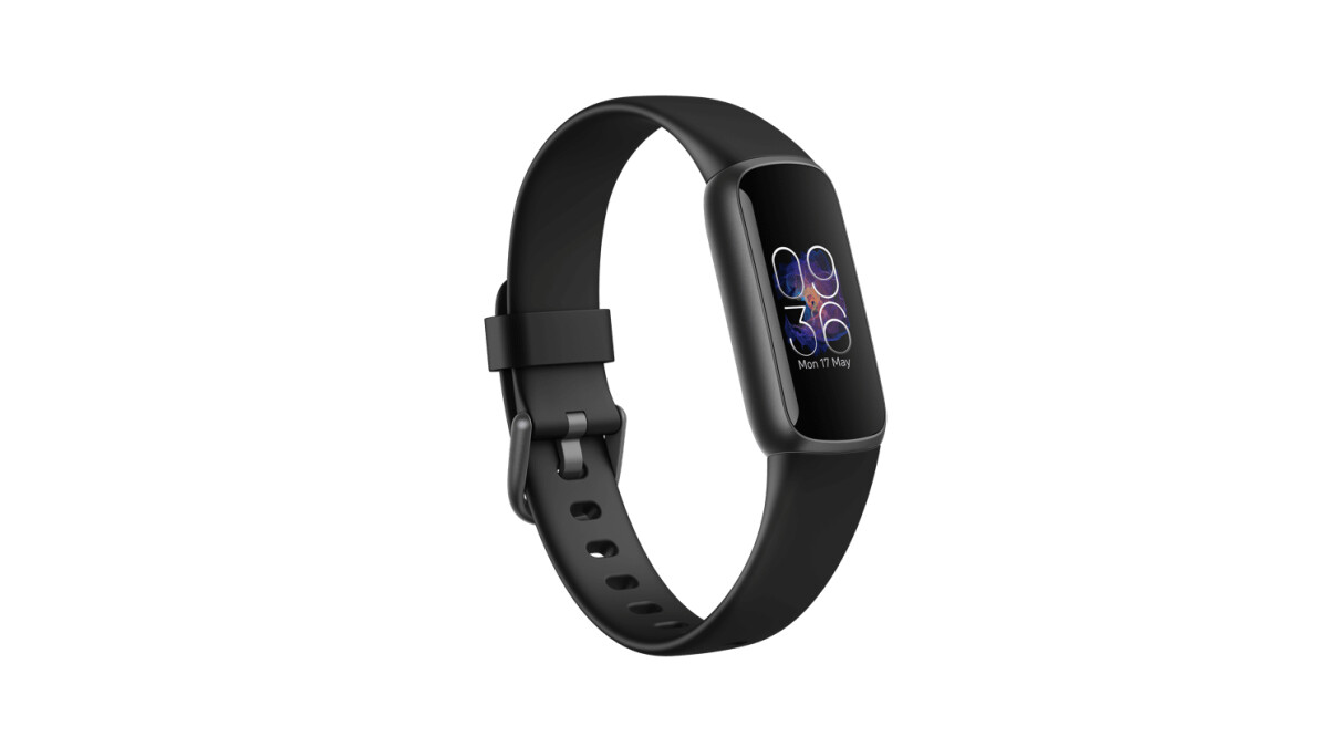 A no-brainer deal on Amazon makes the Fitbit Luxe cheaper than it