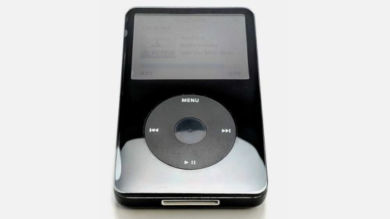 Refurbished 5th-gen iPod MP3 units sell out online
