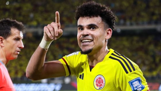 Emotional Luis Díaz scores brace for Colombia with father in attendance days after kidnaping release