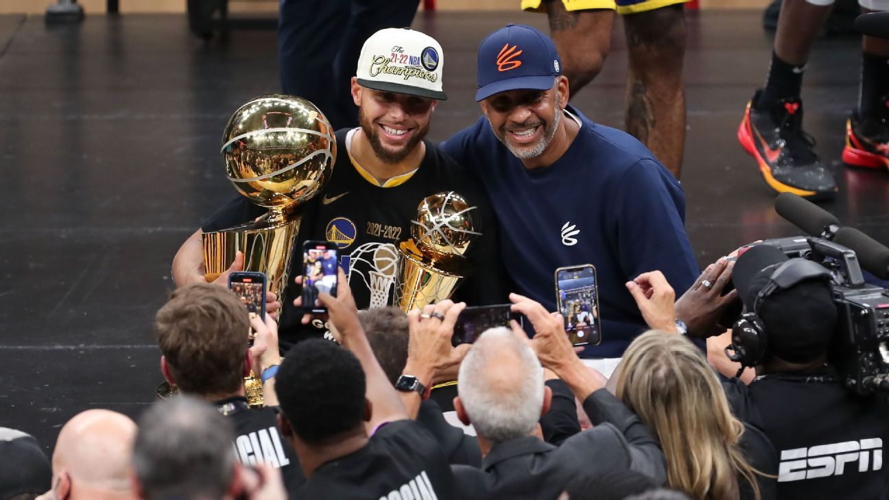 Dell, Stephen and Seth Curry top NBA father-son duos
