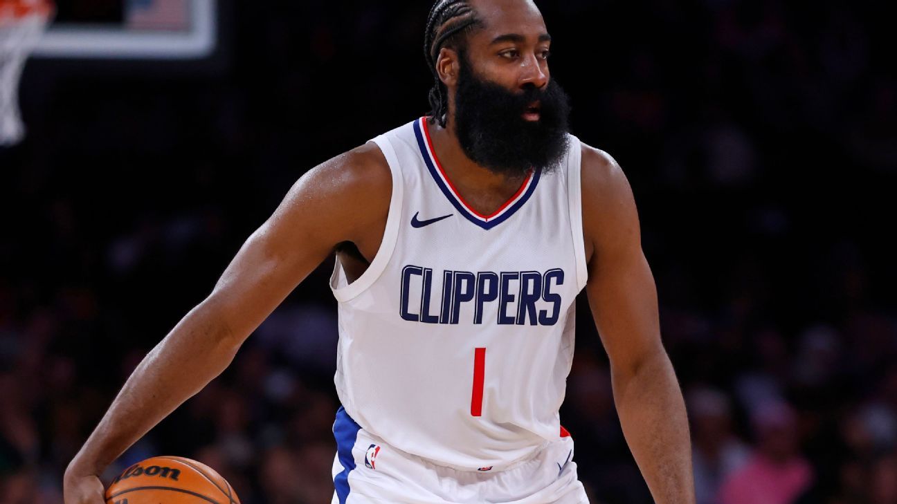 James Harden scores 17 in debut as Clippers fall to Knicks