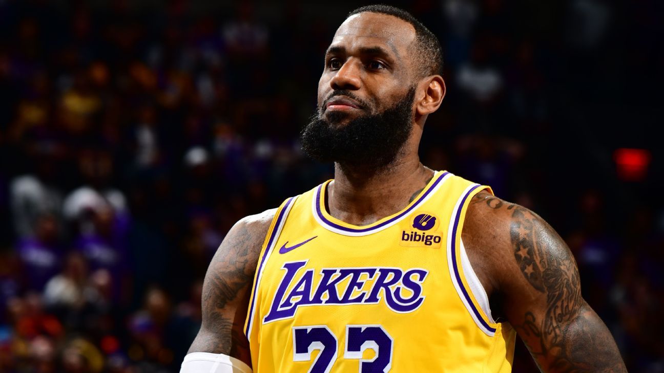 Lakers' LeBron James (calf contusion) to miss first game of season