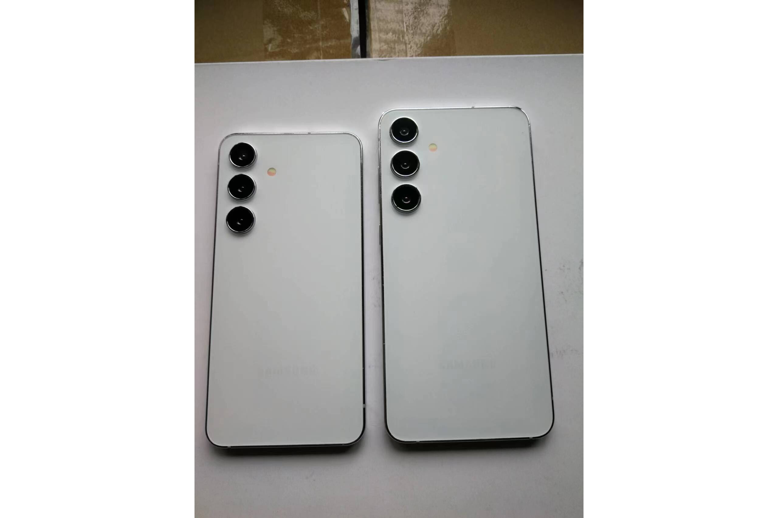 Galaxy S24 vs S24 Plus Dummy Models – Leak Gives First Full Look at Galaxy S24 Family Through Dummy Models