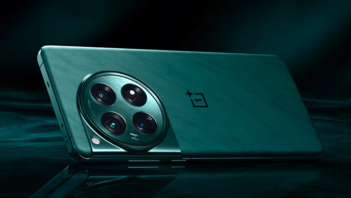 OnePlus 12 surpasses AnTuTu, breaking record ahead of launch