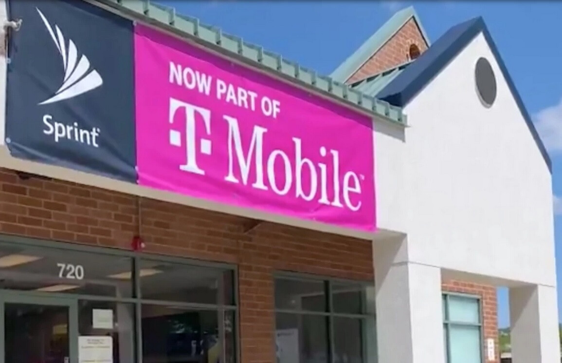 Plaintiffs want judge to overturn T-Mobile's acquisition of Sprint - Verizon and AT&T subscribers ask court to overturn T-Mobile's acquisition of Sprint