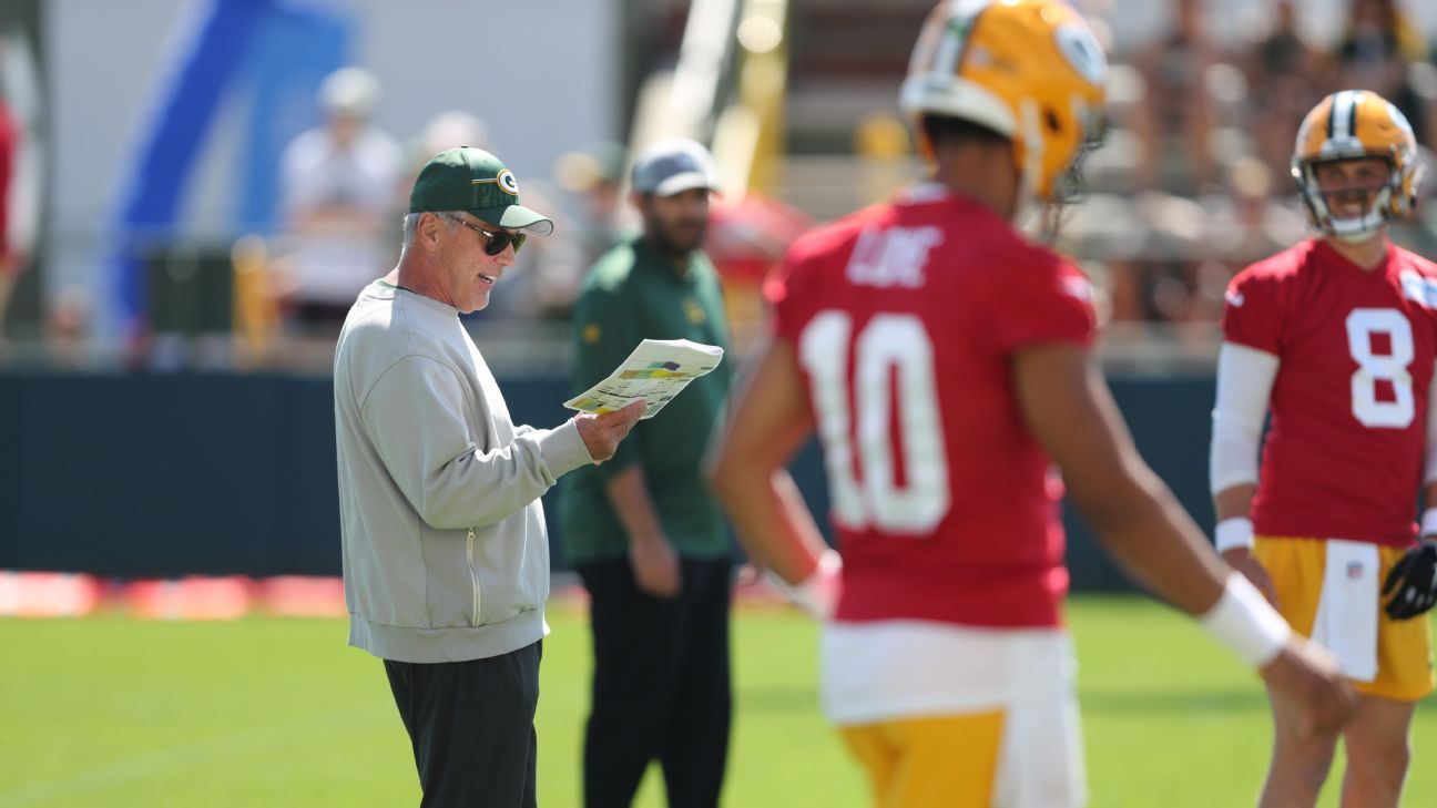 Tom Clements' Packers legacy: Brett Favre, Aaron Rodgers, Jordan Love