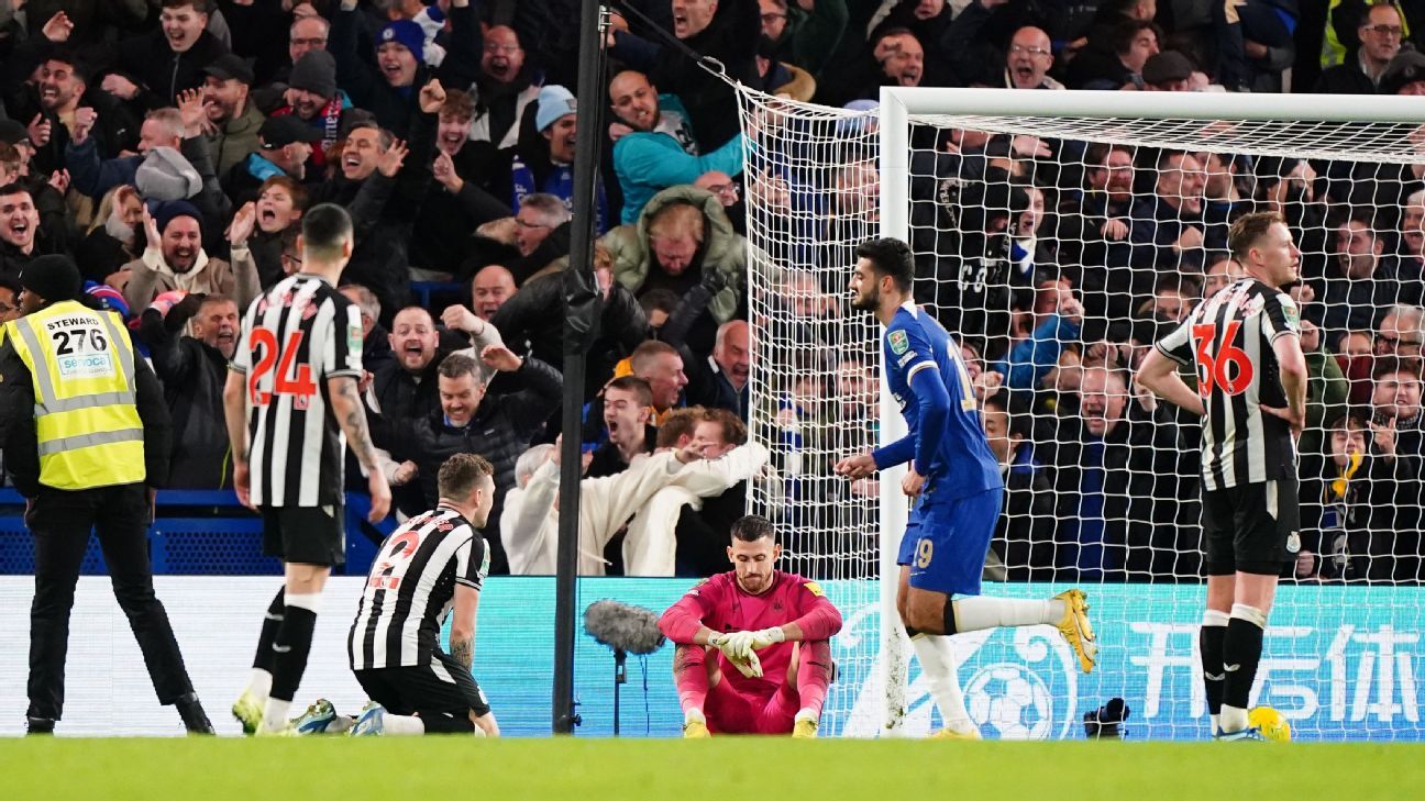Pochettino, Howe condemn Chelsea fan for confronting Dúbravka