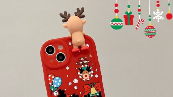 Vote now: How do you prefer to give your smartphone a Christmas touch?