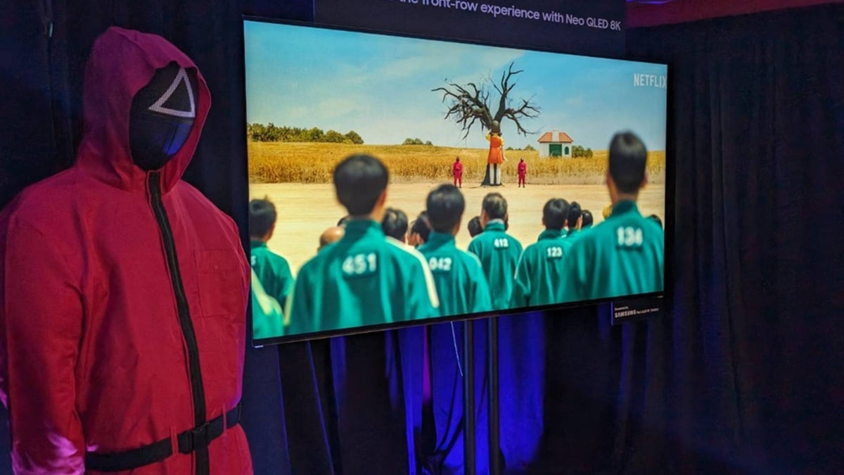 The Galaxy Z Flip 5 and the Galaxy S23 Ultra are part of the ‘Squid Game’ Immersive Live Experience in California