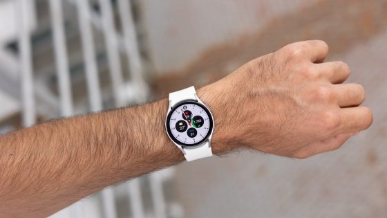 The stylish Galaxy Watch 6 with LTE slams to an irresistible price on Amazon