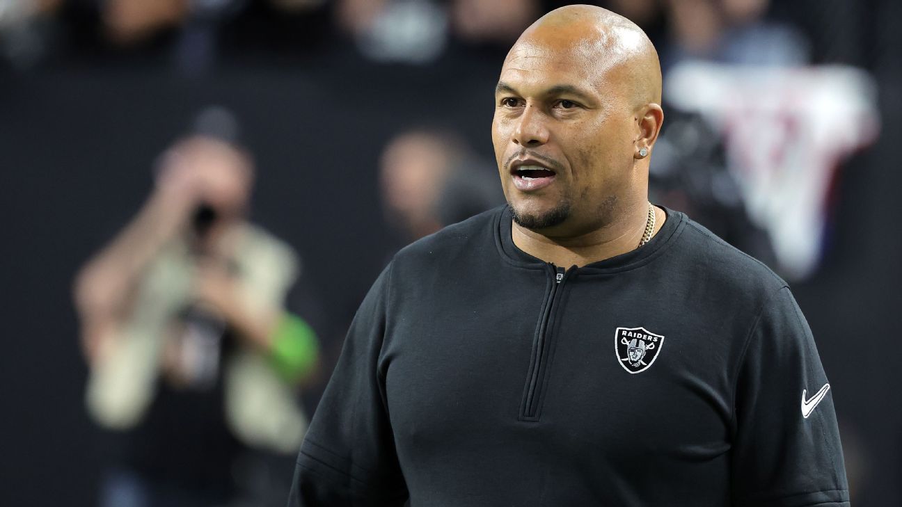 Antonio Pierce building case for Raiders' head-coach job