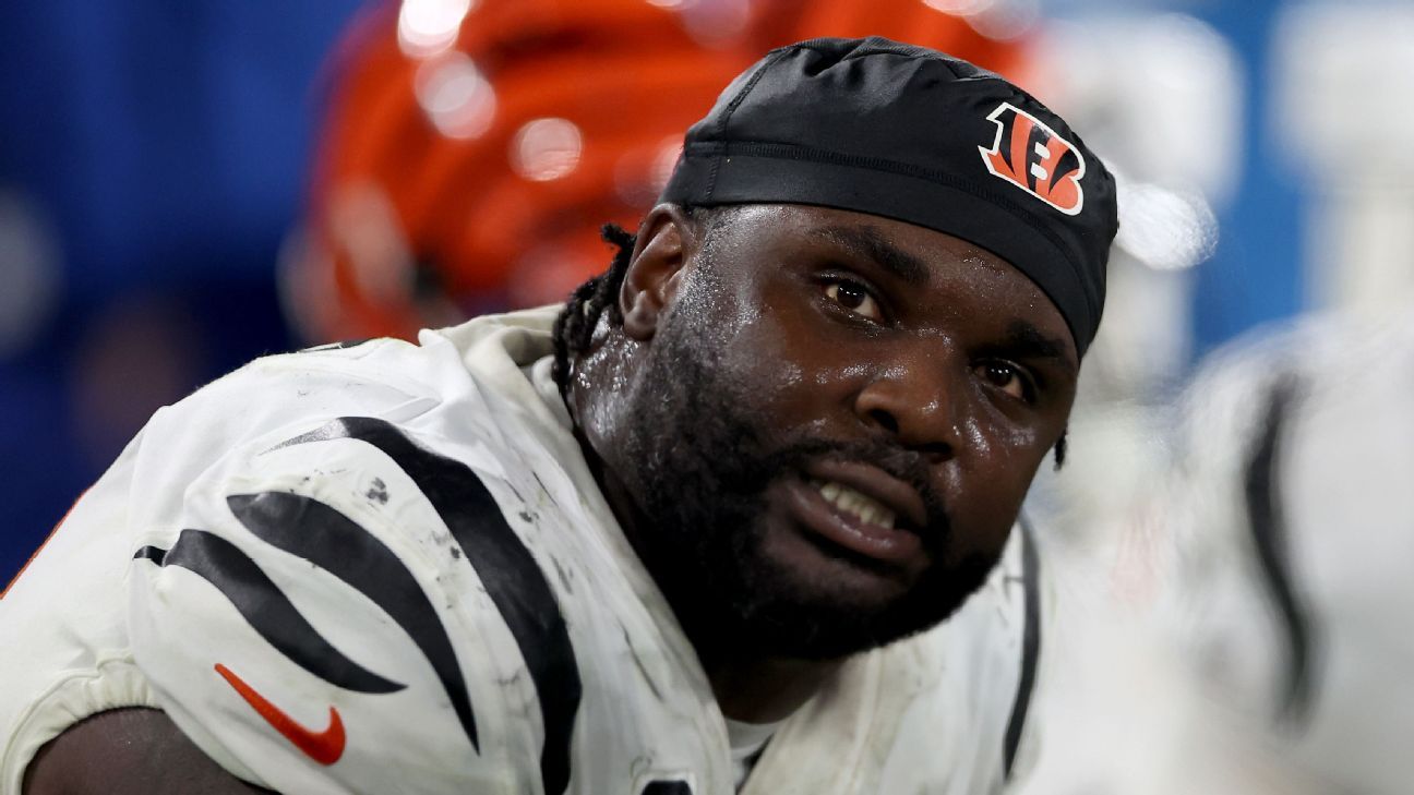 Bengals lose Chase, Reader, Ivey, but hold off Vikings in OT
