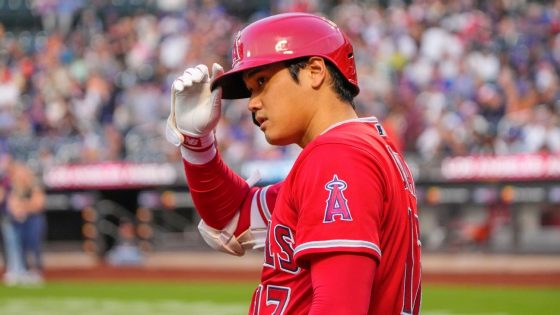 Dodgers announce Ohtani signing; $680M of deal deferred, sources say