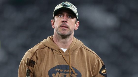 Even if Aaron Rodgers can return, should Jets want that in 2023?