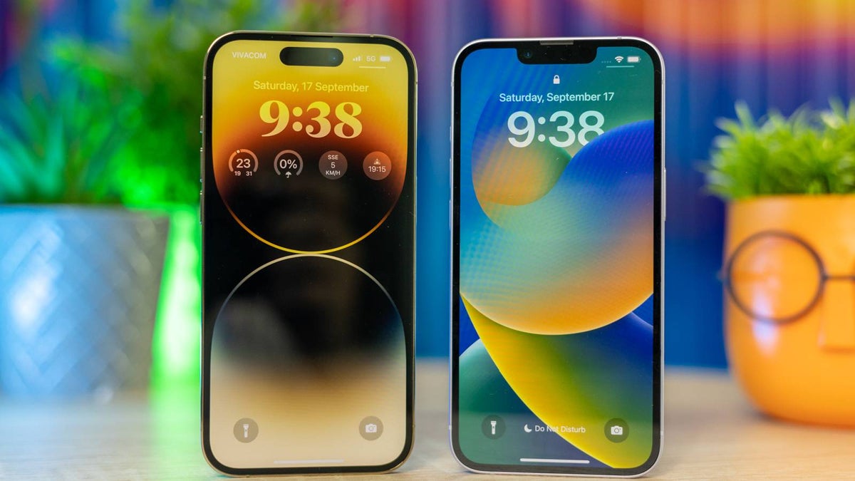 Hackers outsmart Apple to install keyloggers on iPhones