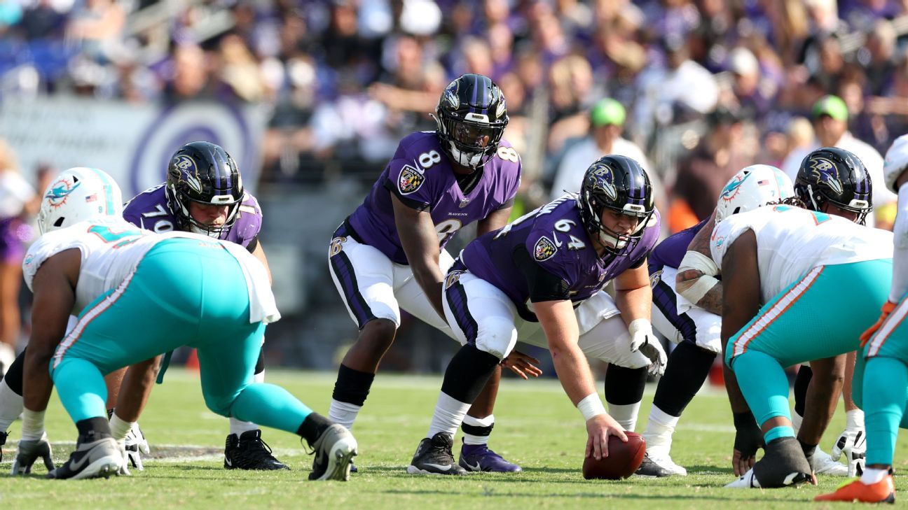 NFL Week 17 picks, schedule, odds, injuries, fantasy tips