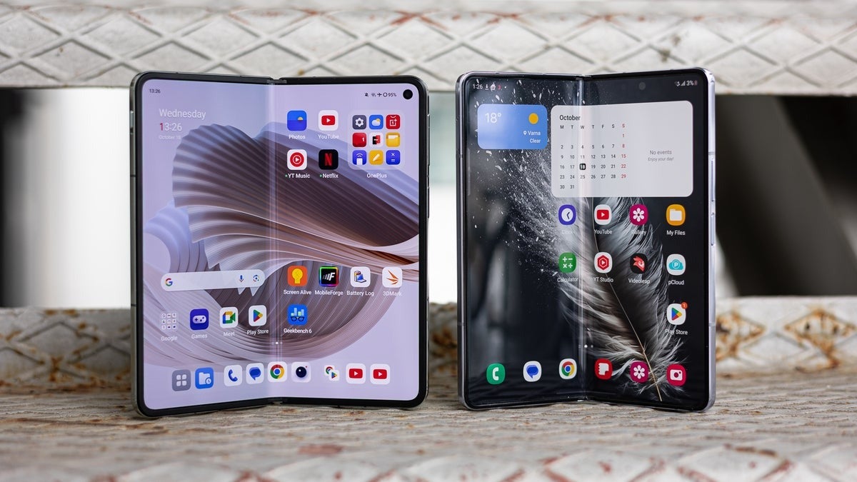 Samsung revs up its foldable and VR display units to fight off competitors and prep for Apple