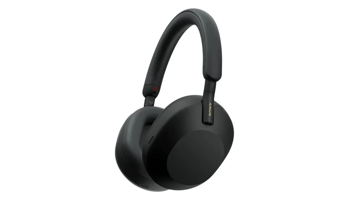 Scoop up the industry-leading Sony WH-1000XM5 for £101 off their price on Amazon UK