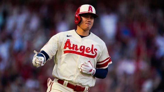 Sources -- Dodgers' Shohei Ohtani can opt out if Walter, Friedman exit