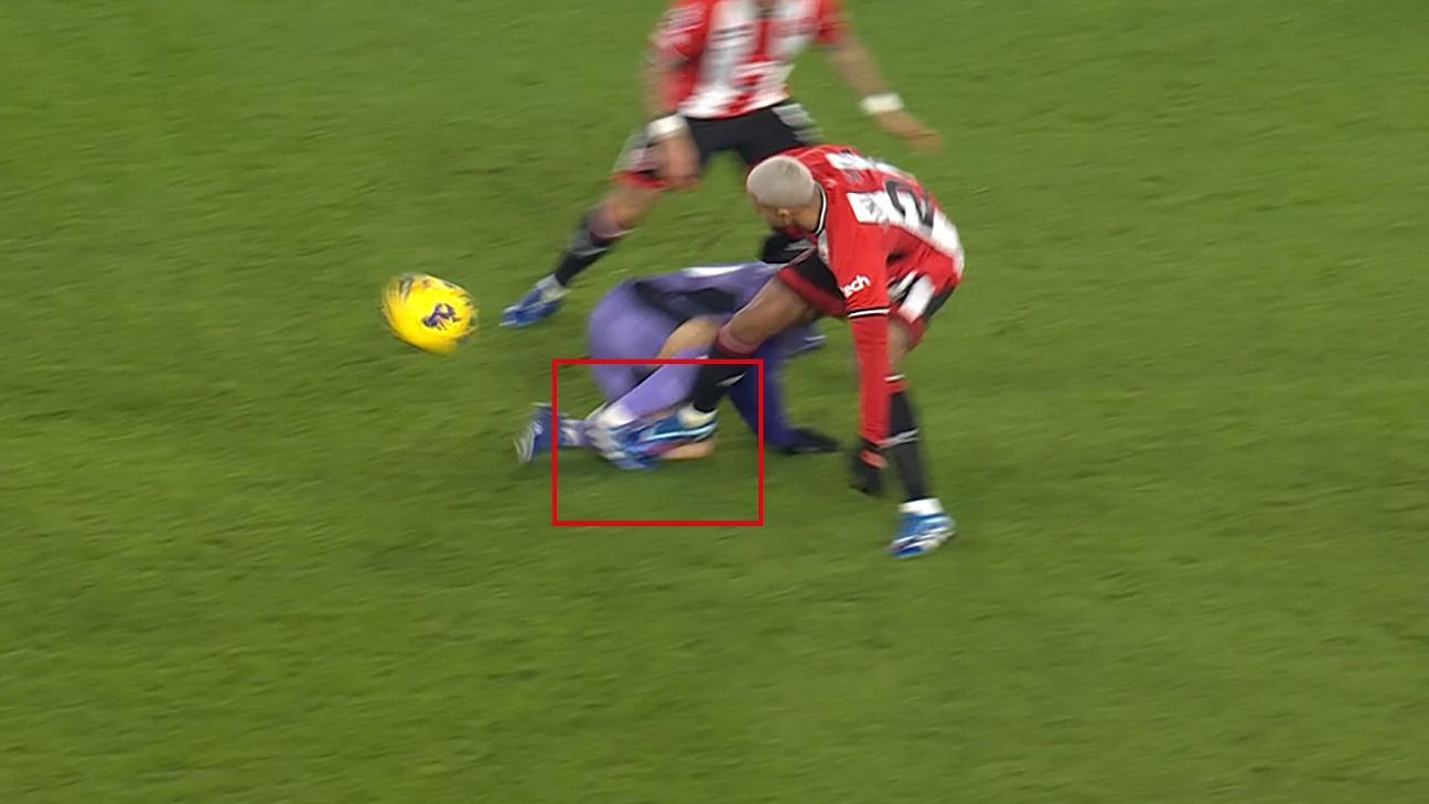 The VAR Review: Mac Allister foul, Arsenal penalty, more