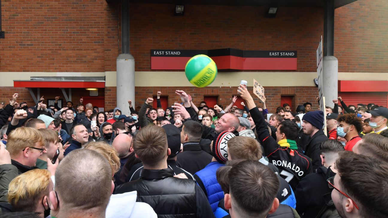UK lawmakers want punishment for unlawfully entering matches