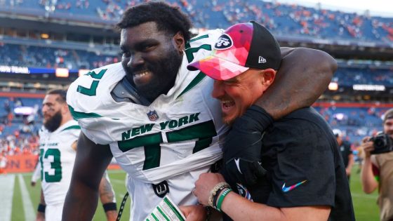 Why the Jets' Aaron Rodgers and Mekhi Becton share a special bond