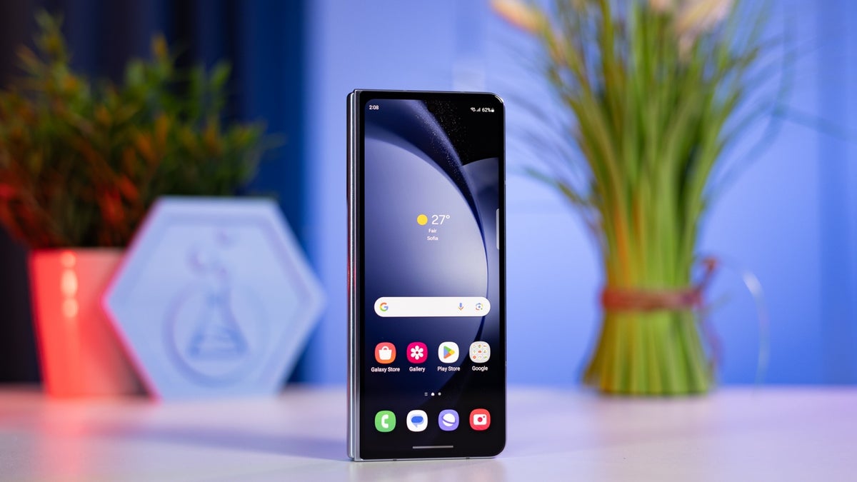 Amazon is throwing in a nice deal sweetener with your discounted Galaxy Z Fold 5