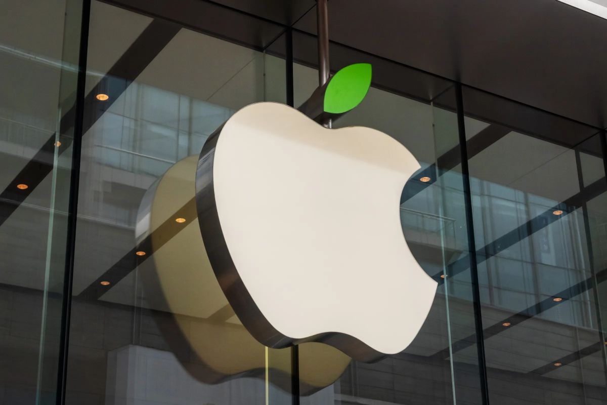 2024 For Apple: From Vision Pro, iOS 18, To iPhone 16; Challenges And Line Of Action