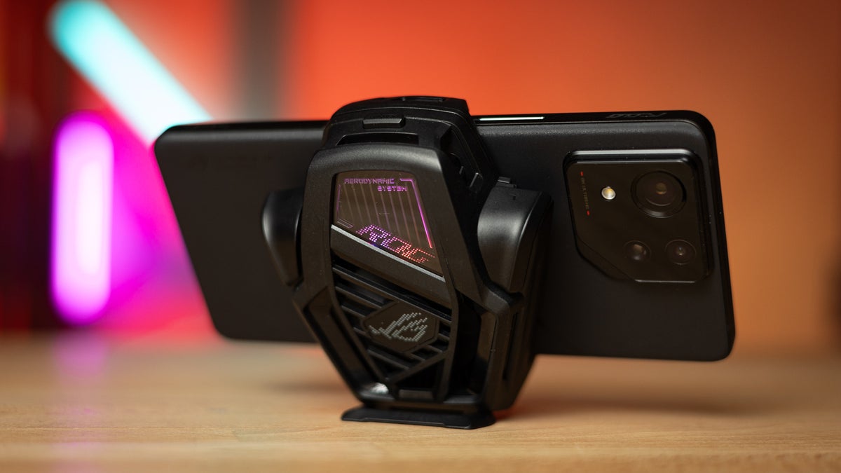 Asus ROG Phone 8 Pro first impressions: old tricks, new design!