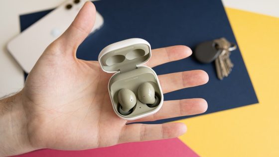 Incredible deal makes Samsung's Galaxy Buds 2 dirt-cheap for a limited time