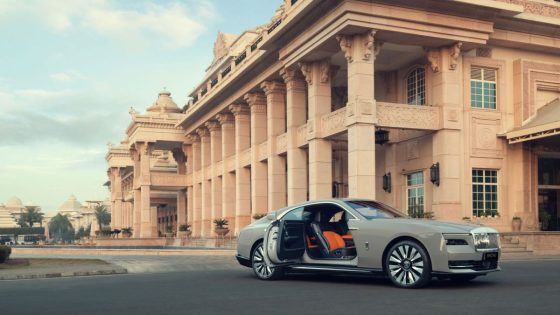 Rolls-Royce Unveils Spectre, a Pinnacle of Opulence, as the All-Electric Marvel Graces Indian Roads