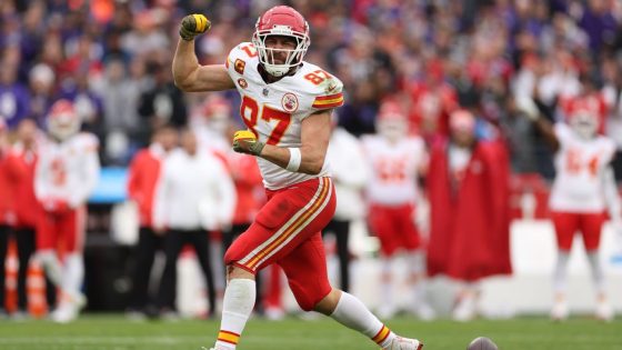 Chiefs' Travis Kelce sets NFL record for postseason receptions