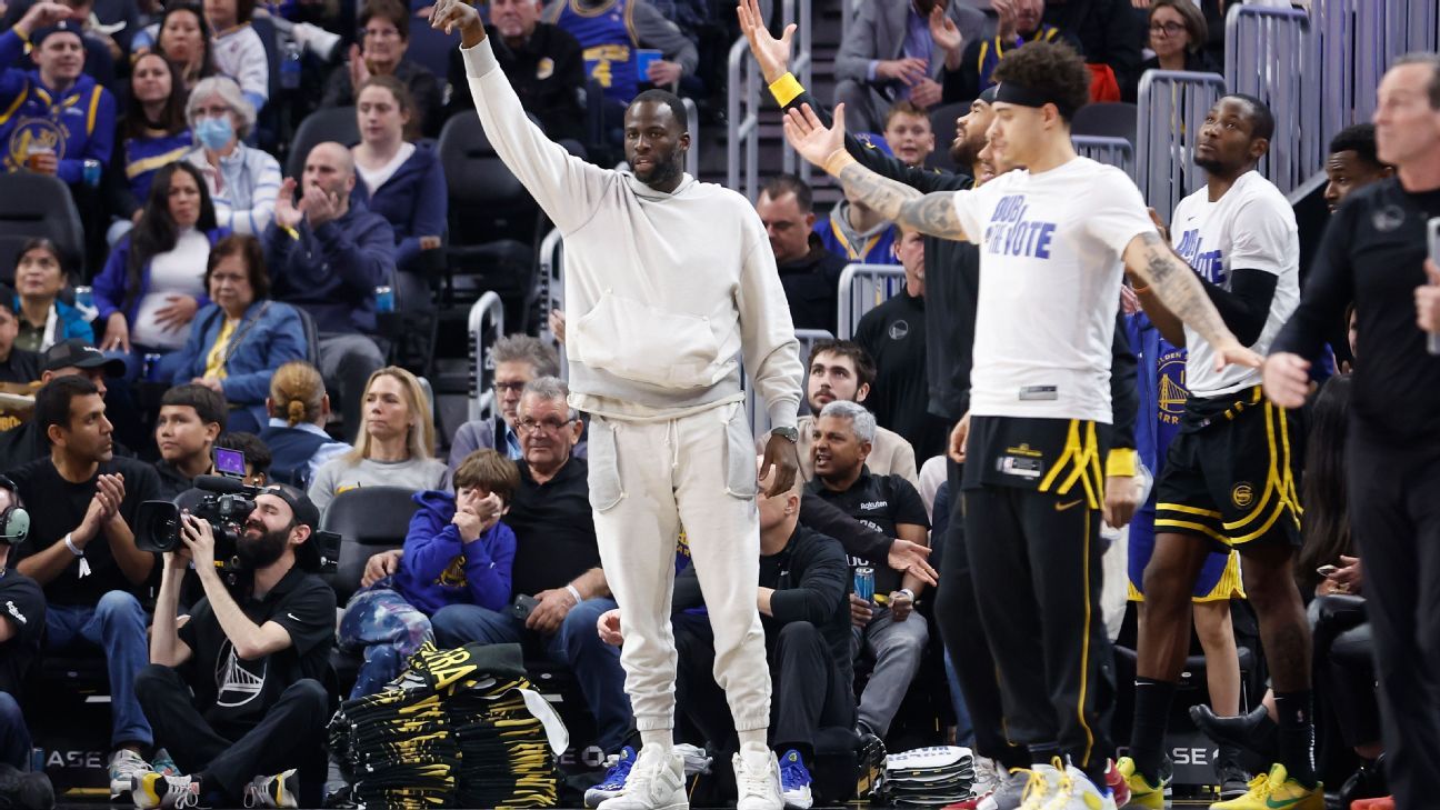 Draymond Green back with Warriors after reinstatement