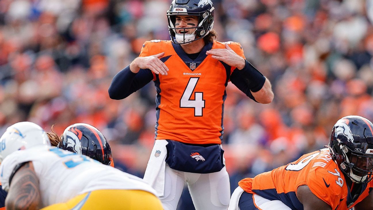 Jarrett Stidham to start Broncos' finale, with Russell Wilson QB2