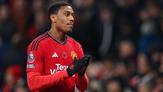 Martial consulting Man United doctors over hip injury - source