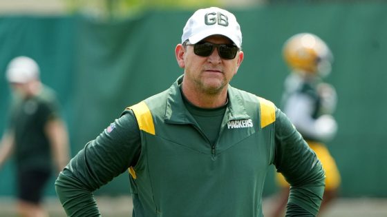 Packers fire defensive coordinator Joe Barry, source confirms