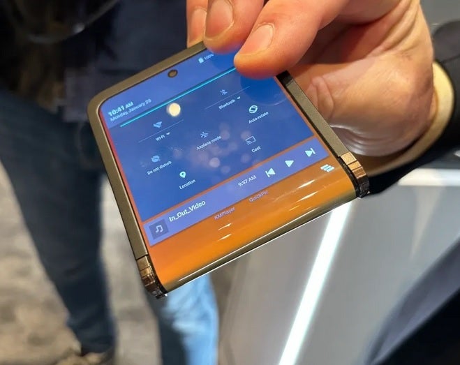 The Flex in & Out Flip concept device.  Image credit-CNET - Samsung's new concept phone takes the world's most popular foldable in a new direction