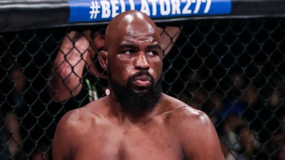 Sources -- Anderson, Moore to vie for Bellator 205-lb title