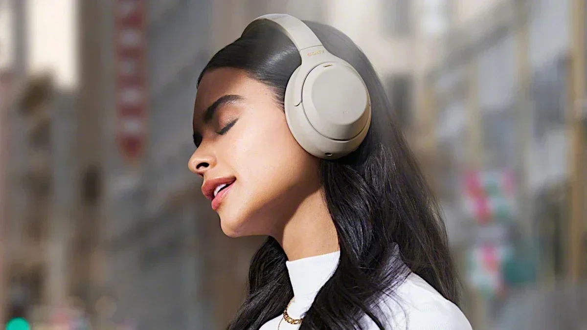 The premium Sony WH-1000XM4 are currently £110 off on Amazon UK; save big now
